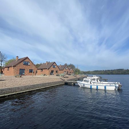 Tullybay Holiday Lodges Enniskillen Exterior foto