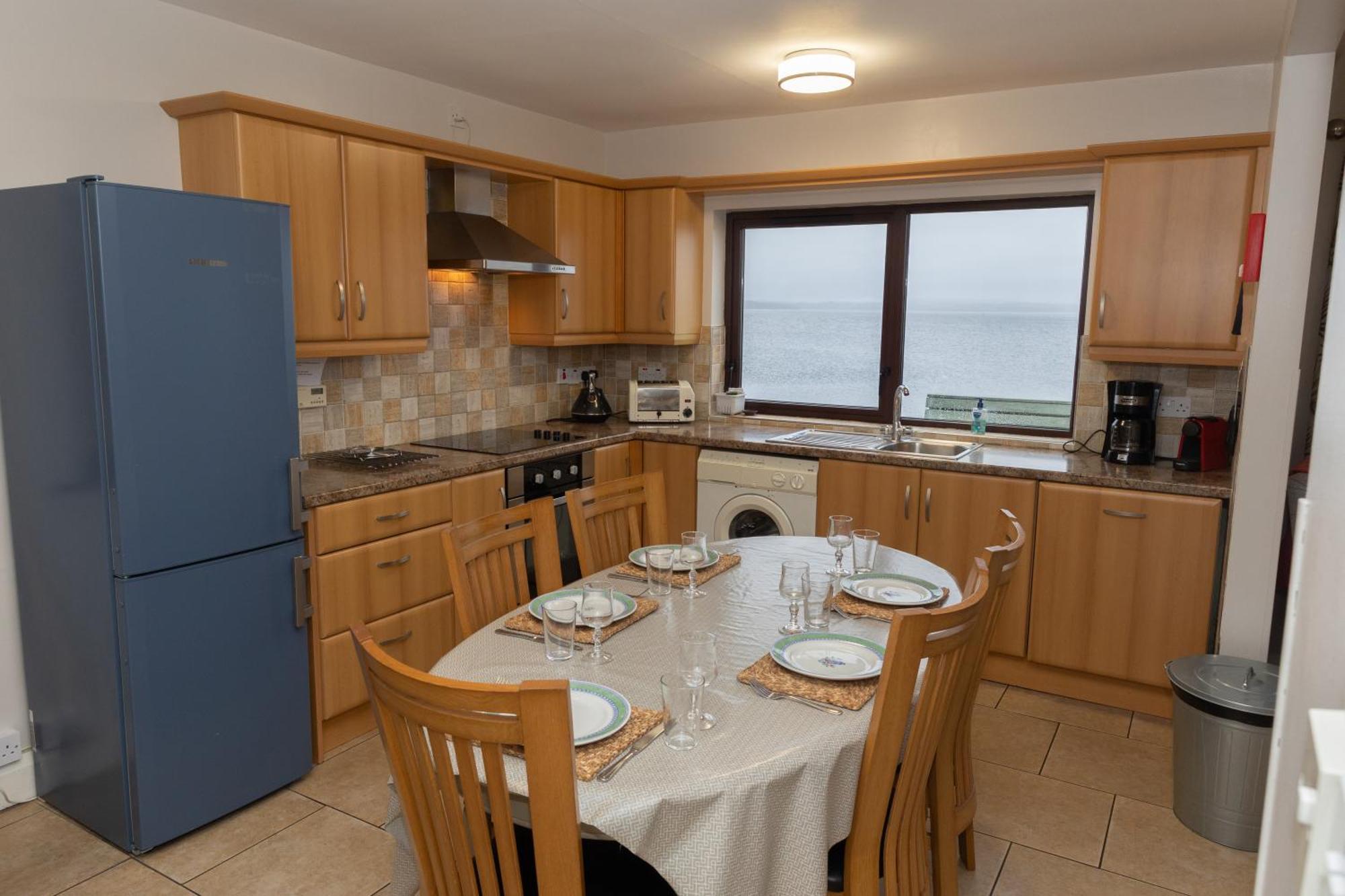 Tullybay Holiday Lodges Enniskillen Exterior foto